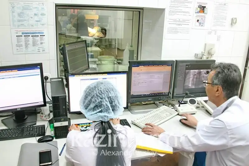 Elorda dárigerleri medıtsınalyq saqtandyrý júıesine daıyn ba