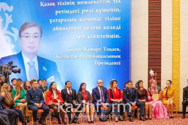 Men qazaq tilin qalaı úırendim: Ózge ult ókilderi óz tájirıbesimen bólisti