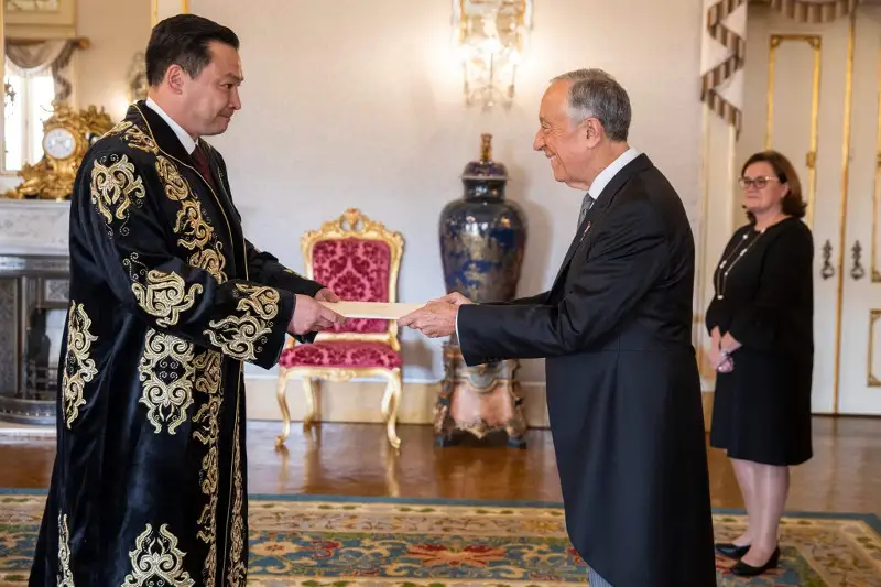 Qazaqstannyń Elshisi Portýgalııa Prezıdentine senim gramotalaryn tapsyrdy