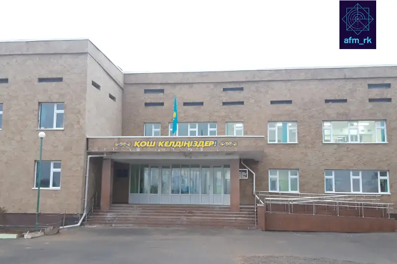 Shymkentte mektep qurylysy kezinde merdiger 5,5 mln teńgeni jymqyrǵan