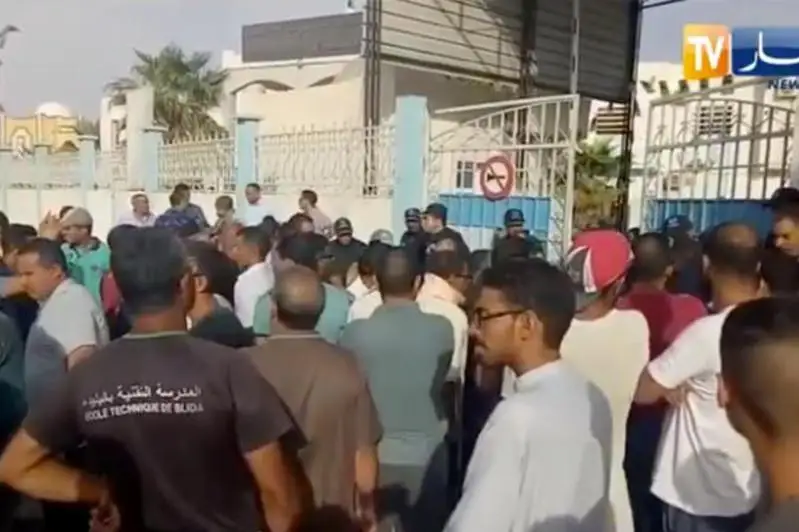 Aljırdaǵy perzenthanadan órt shyǵyp, 8 sábı kóz jumdy