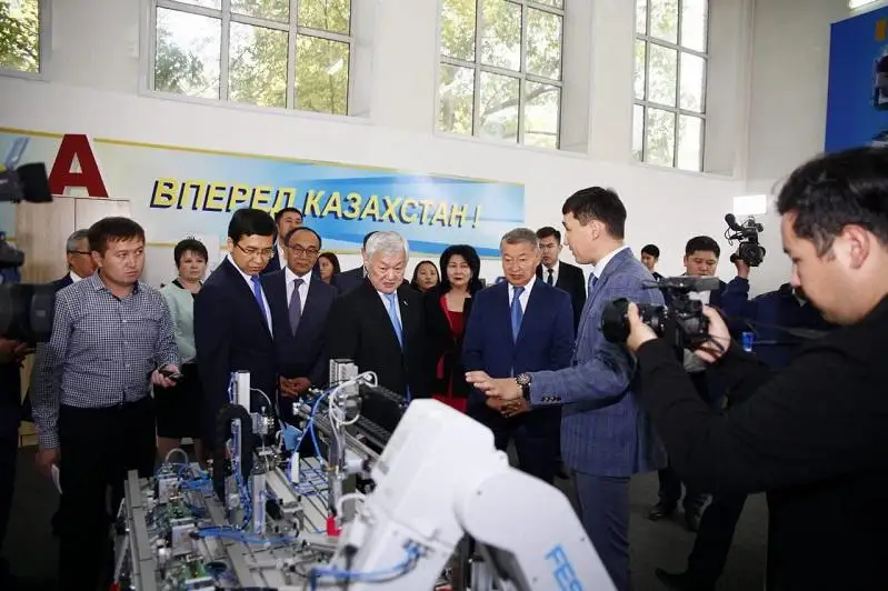 Vıtse-premer Berdibek Saparbaev Semeı jurtshylyǵymen kezdesti