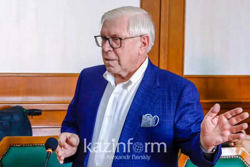 Medıtsına ardageri: Vaktsınatsııa — pandemııadan shyǵýdyń qadamy