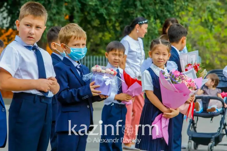 Almatyda 30 myń bala birinshi synypqa bardy