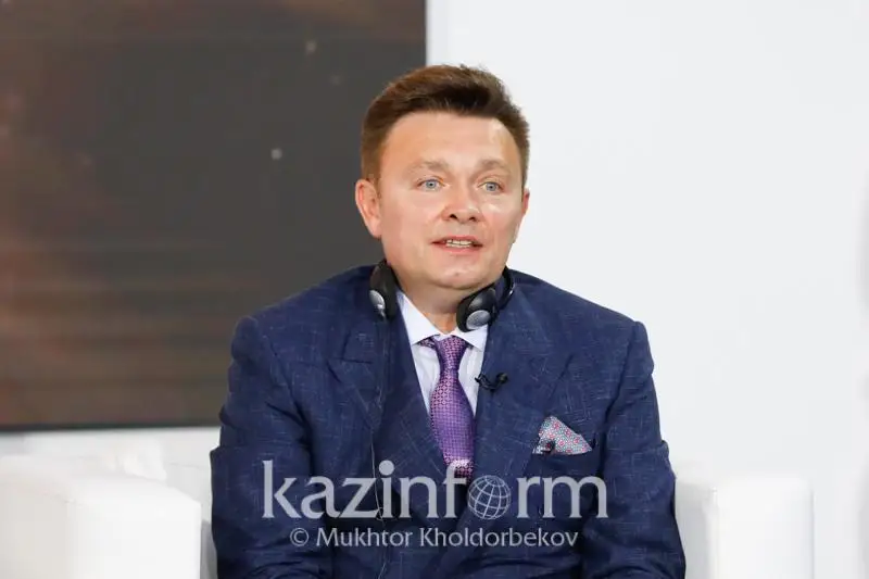 Qazaqstannyń kóshbasshymen baǵy jandy - «Qazaq. Altyn adam tarıhy» fılminiń prodıýseri