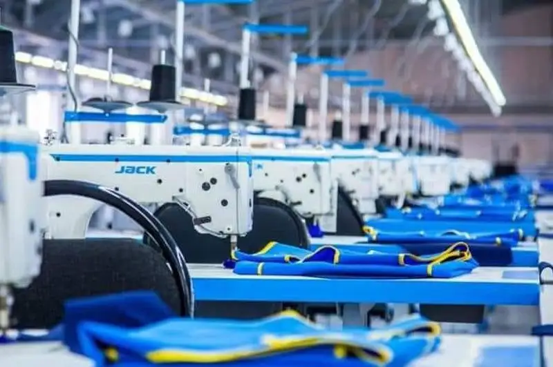 «Turkistan Textile» tigin fabrıkasy jylyna 15 000 toqyma ónimin óndirýge qaýqarly