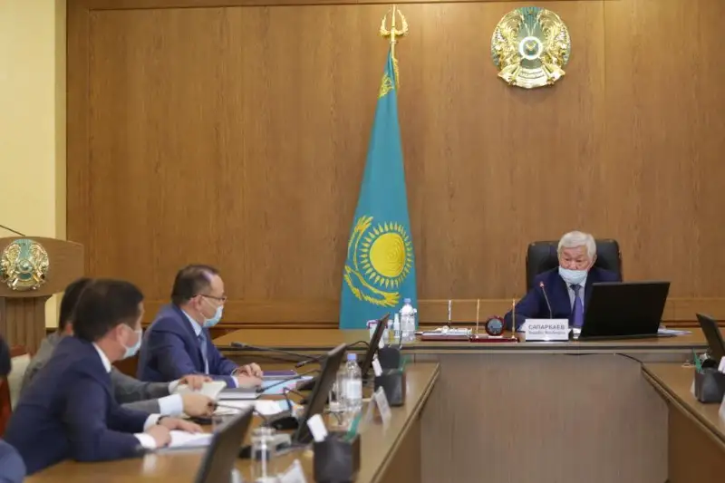 Saparbaev: isin jańa bastaǵan kásipker qandaı qoldaý sharalary bar ekenin bilmeıdi