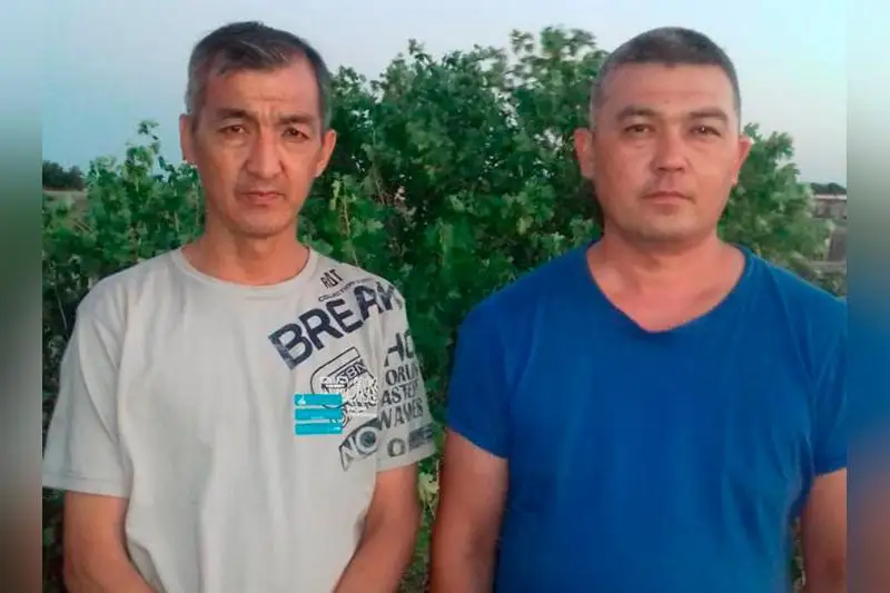 Ағайынды жігіттер суға батқан жасөспірімді бір өлімнен құтқарды