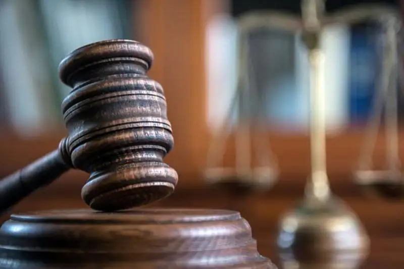 Qurylys jáne TKSh isteri komıteti basqarmasynyń eks-basshysy 8 jylǵa sottaldy