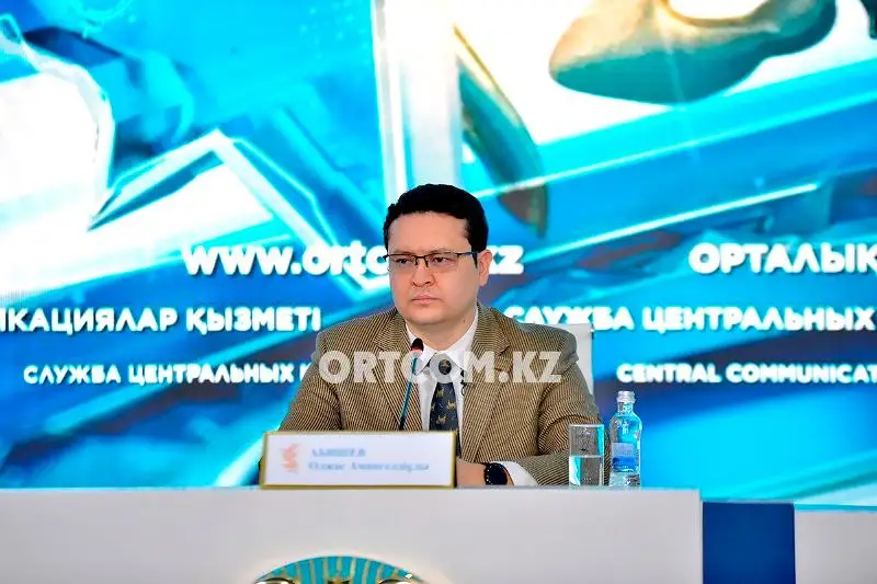 Medıtsınalyq qyzmet úshin kimderden qosymsha qarajat talap etilmeıdi