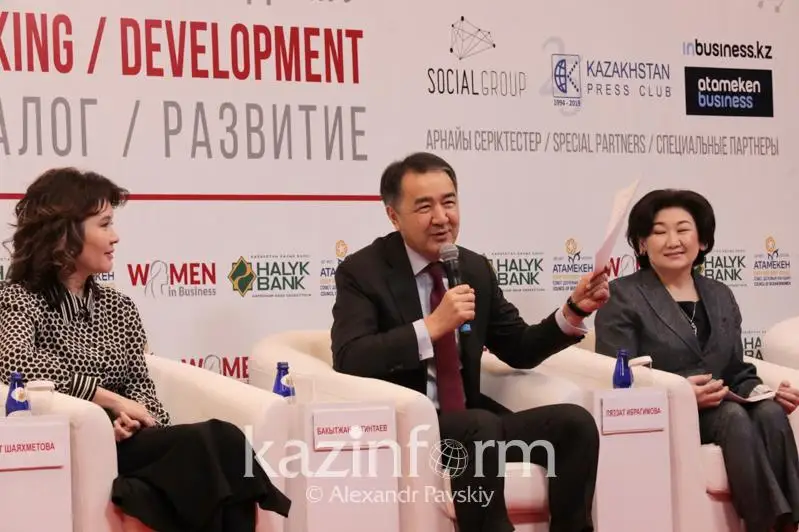 Baqytjan Saǵyntaev áıelderge jańa aýdanda bıznes ashýǵa keńes berdi