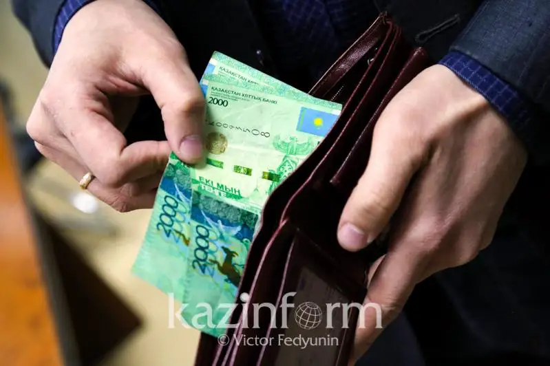 Aqtóbede bankrot bolǵan zaýyttyń jumysshylary jalaqysyn óndirip aldy