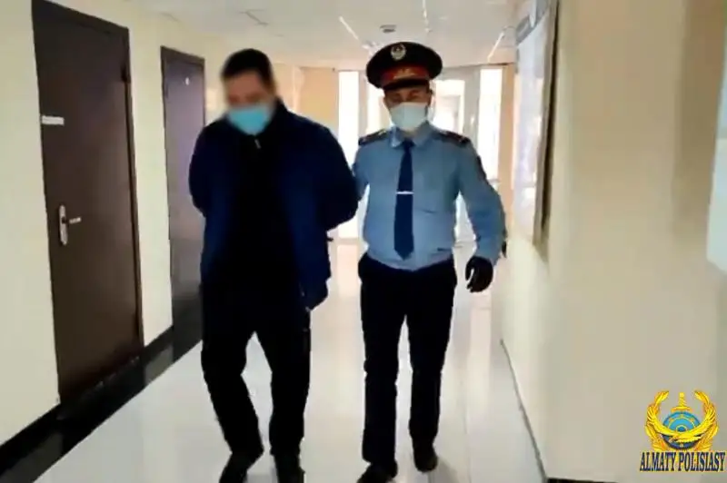 Karantın kezindegi kortej úshin PD basqarma basshysy jumysynan shettetildi