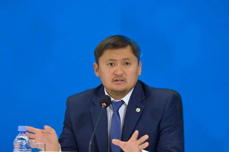 Saıasat Nurbek: Dıplom ıeleriniń jartysyna jýyǵy  óz mamandyǵy boıynsha jumys istemeıdi