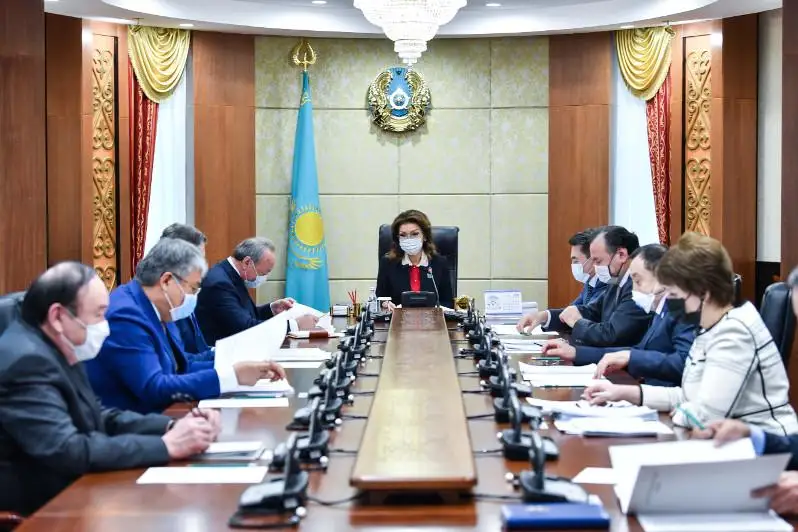 Darıǵa Nazarbaeva: Óńdeý ónerkásibine basa nazar aýdarylýy kerek