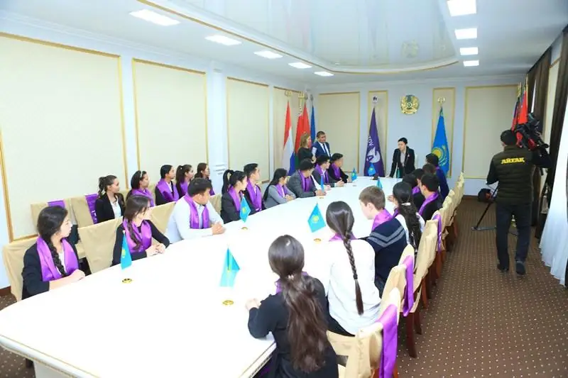 Prezıdent tapsyrmasy: Ońtústik Qazaqstan memlekettik ýnıversıteti shákirtaqyny kóbeıtti