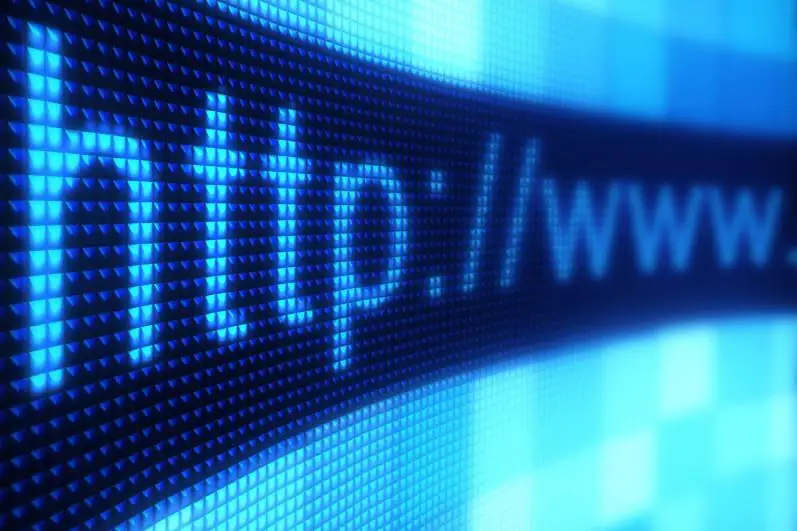 Qýanyshbek Esekeev Talapker aýylyndaǵy ınternet málesesi jaıly aıtty
