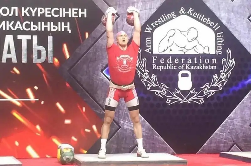 Aqtóbelik sheneýnik gir kóterýden el chempıony atandy