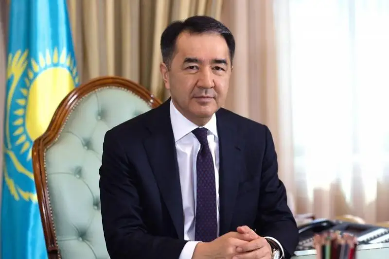 Baqytjan Saǵyntaev medıtsına qyzmetkerlerine memlekettik marapattardy tapsyrdy