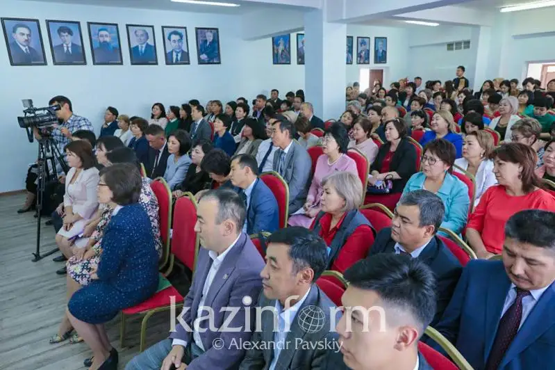 Almatylyq muǵalimder 2021 jyldy «Ustaz jyly» dep jarııalaýdy usyndy