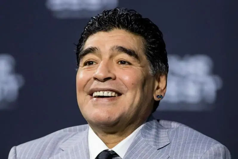 Maradona argentınalyq «Hımnasııa» klýbynyń bas bapkeri boldy
