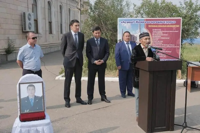 Qazaqstandyqtar Qanat Nurtazınovty aqtyq saparǵa shyǵaryp saldy