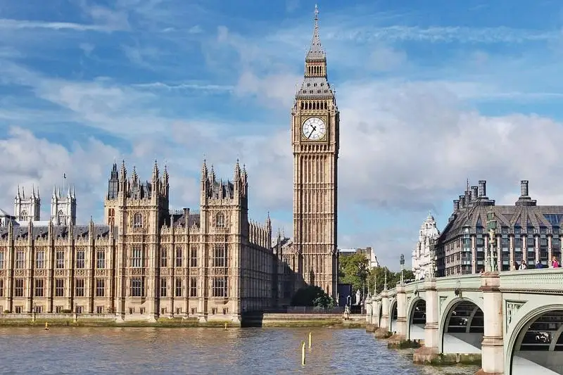London Eýropadaǵy eń iri bırjalyq saýda ortalyǵy ataǵynan aıyryldy