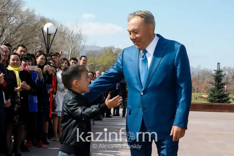 Elbasy halyqpen birge – professor Sataı  Syzdyqov