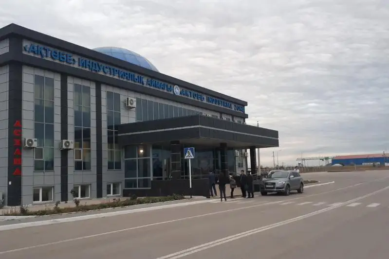 Aqtóbede lıft shyǵaratyn kásiporyn salynady