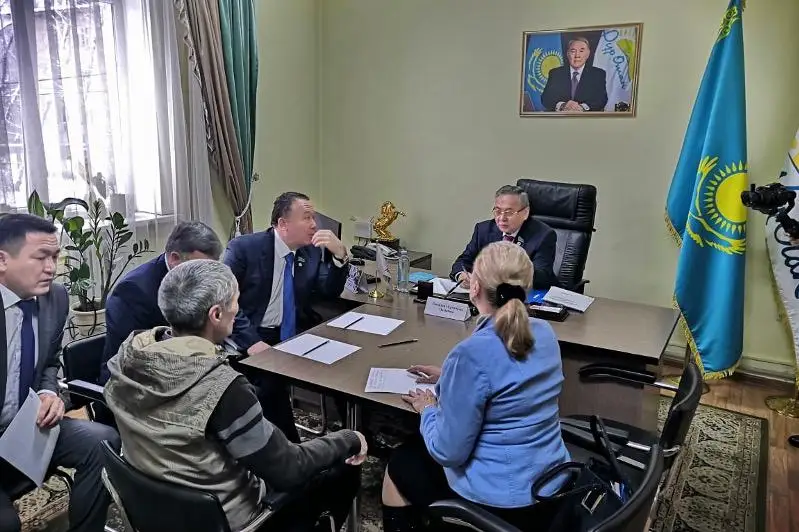 Májilismender Almaty oblysy turǵyndarynyń ótinish-tilekterin tyńdady