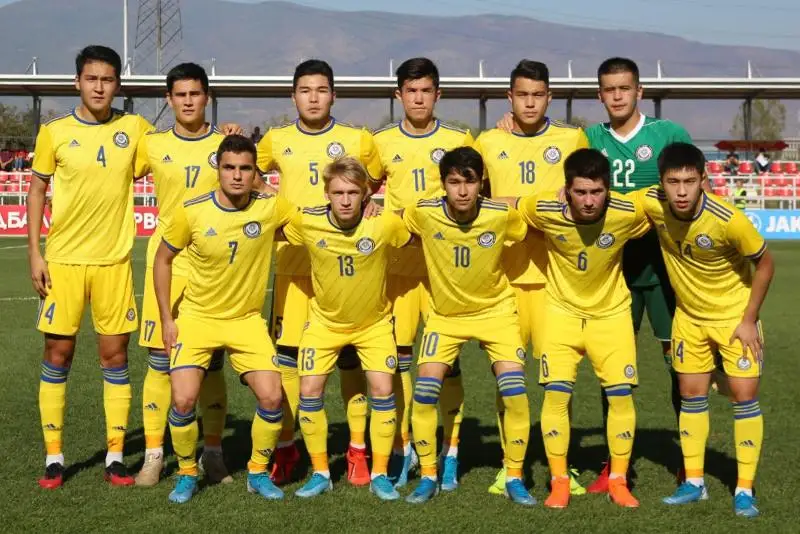 Fýtbol: Qazaqstan jastary Chernogorııadan jeńilip qaldy