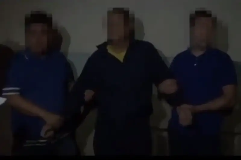 Memlekettik mekeme dırektory 5 mln teńge para almaq bolǵan