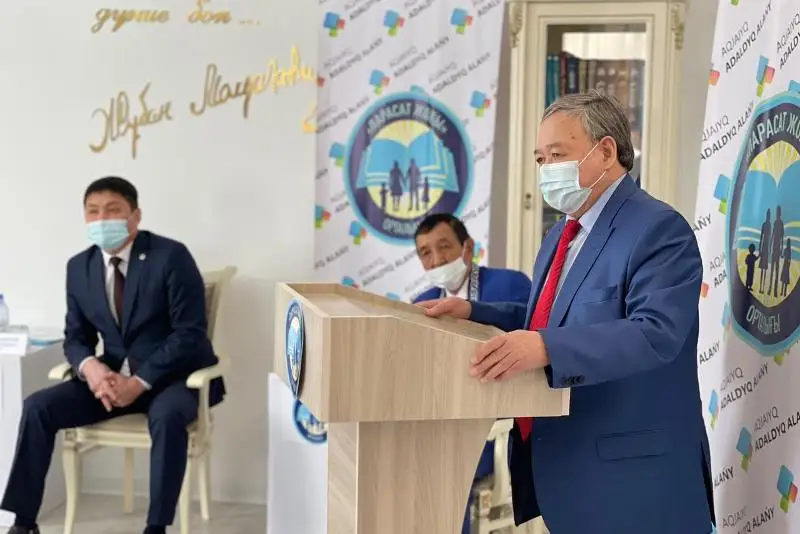 Juban eli jańa joba «Parasat jolyn» qoldaıdy