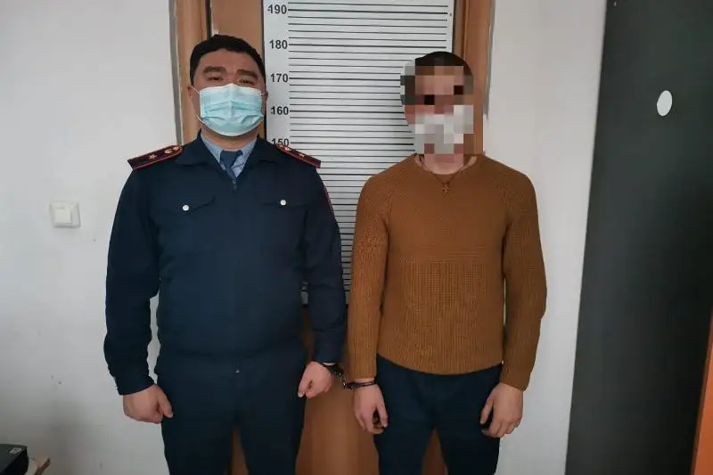 Rıdder turǵyny urlyǵyn jasyrý úshin 4 kólikti órtep jibergen – ShQO