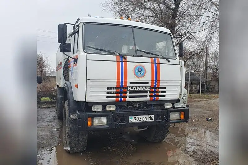 ShQO qutqarýshylary dárigerdi naýqasqa KamAZ-ben jetkizdi