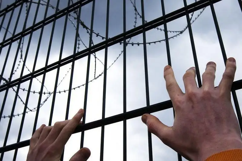 QAJK: Azaptaýdyń aldyn alý úshin Qazaqstandaǵy túrmeler kenetten tekserilip jatyr
