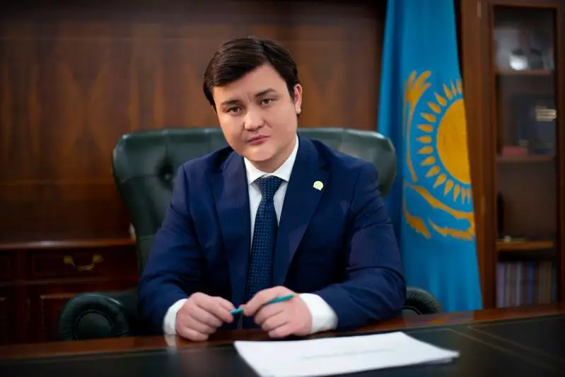 Áset Erǵalıev ınvestıtsııa tartýdaǵy kóshbasshy óńirlerdi atady