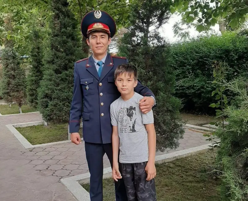 Бар ойым суға батып бара жатқан баланы аман алып қалу болды — түркістандық полицей