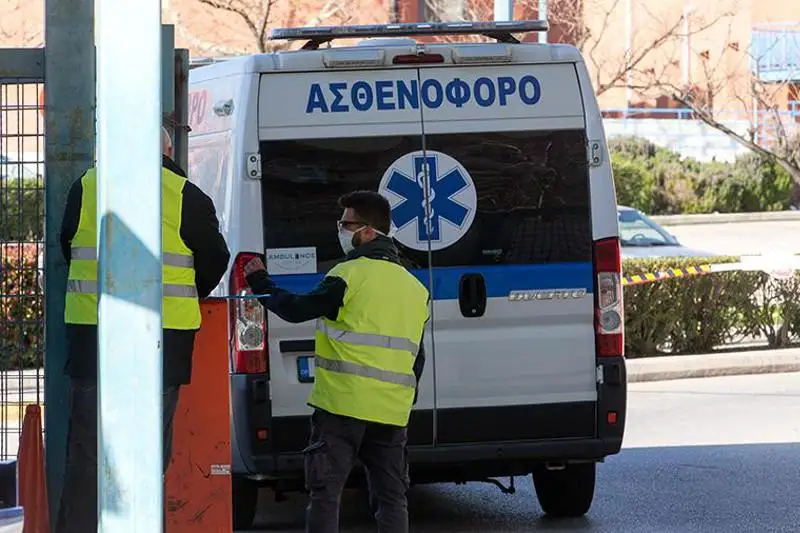 Grekııada koronavırýstan kóz jumǵan birinshi jaǵdaı tirkeldi