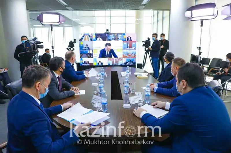 Sheteldikterge jer satýǵa tyıym salý normasy qalaı qabyldanady