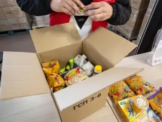 Atyraýda avtoeriktiler 160 otbasyna azyq-túlik sebetin jetkizip berdi