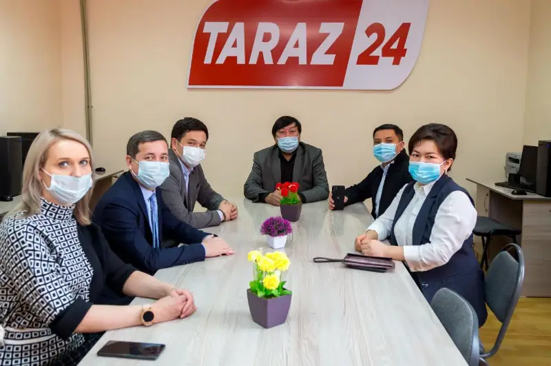 Tarazda jańa telearna ashyldy