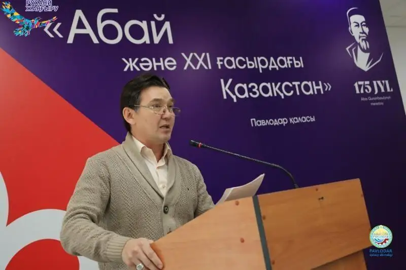 Abaı kóptegen urpaqtardyń rýhanılyǵyn qalyptastyrýǵa baǵa jetpes úles qosty – dóńgelek ústel