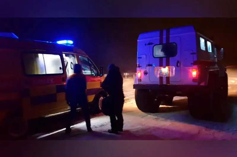 Павлодар облысында  жүкті әйелді әкеле жатқан жедел жәрдем қар құрсауында қалған