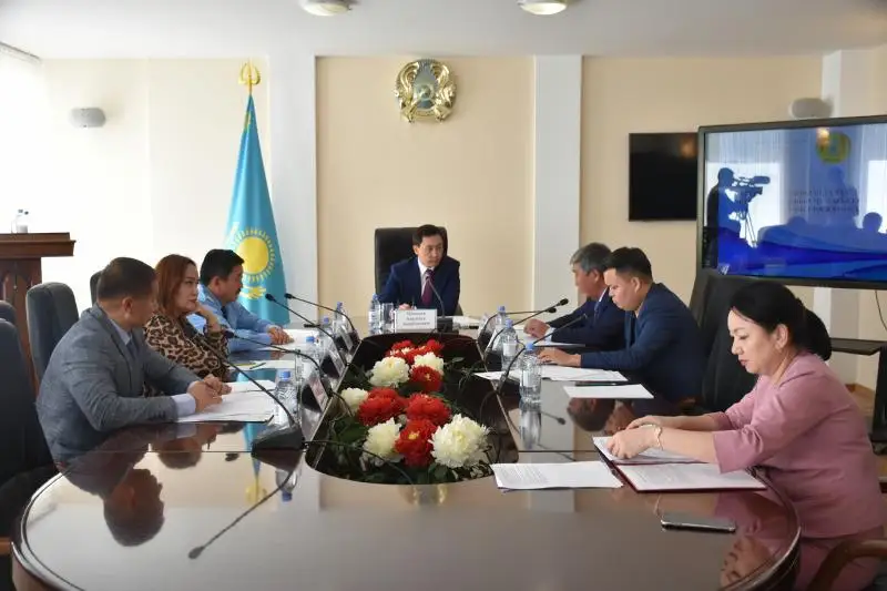 Ақтөбеде шетелдік жұмысшыларды әкелуге заңсыз рұқсат берген шенеунік жазаланды
