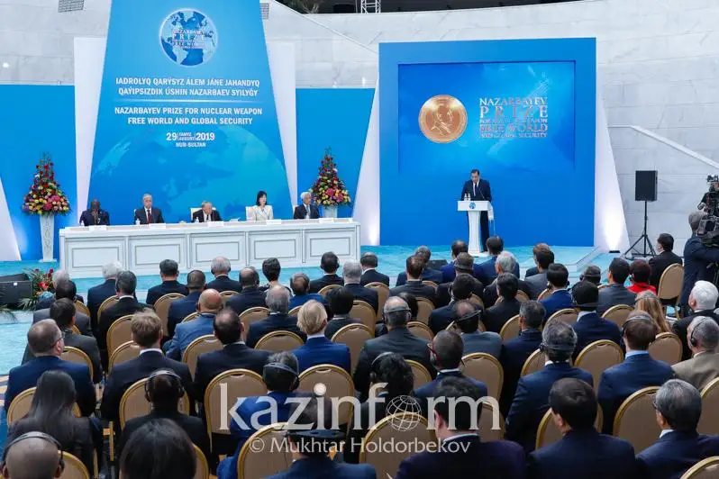 Maný Amano: Qazirgi geosaıasatta belgisizdik bar