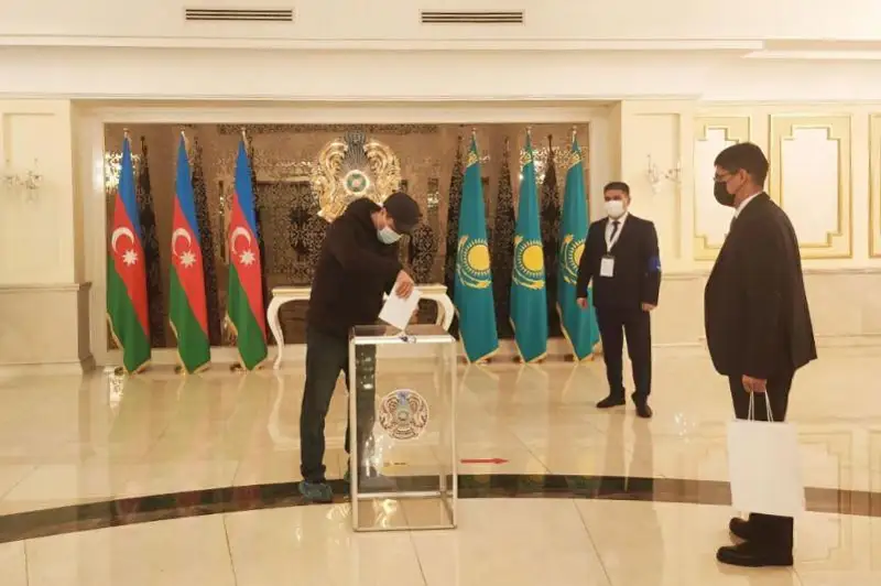 Kavkaz elderinde saılaý ýchaskeleri ashyldy