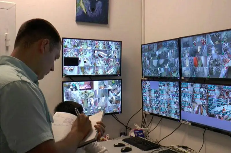 Almaty polıtsııasy terrorıstik turǵydan osal nysandardy tekserdi