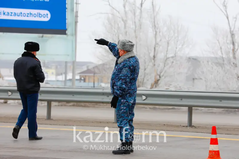Qazaqstanda komendanttyq saǵat engizile me – mınıstrdiń jaýaby