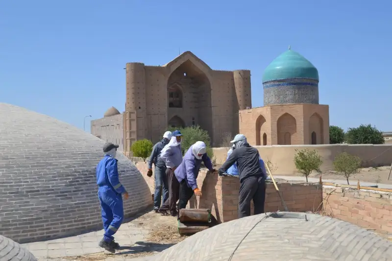 Túrkistandaǵy «Áziret Sultan» qoryq-mýzeıine qarasty tarıhı-mádenı oryndar qaıta jańǵyrtylyp jatyr